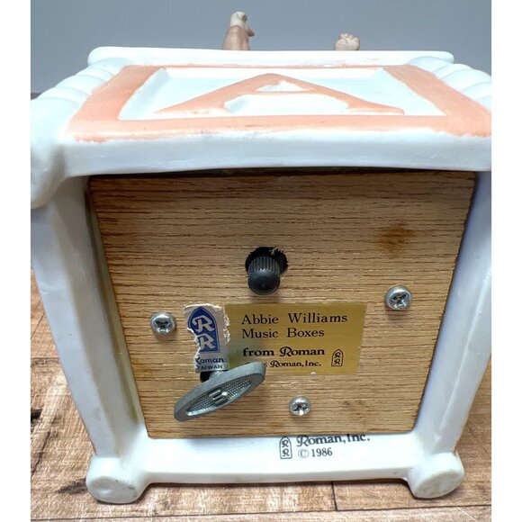 Vintage Luigi Ricciardi Porcelain Music Box Figurine Child & Doll - Picture 10 of 13